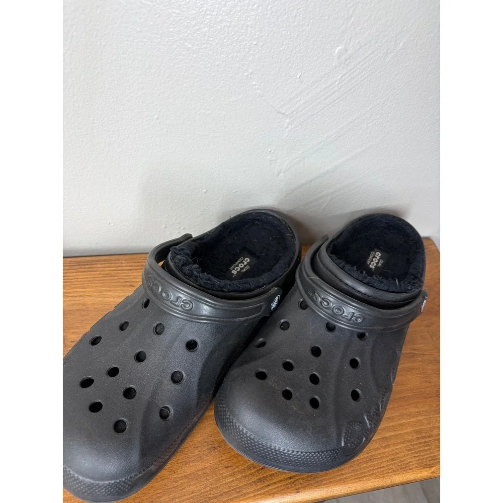 Crocs Classic Fuzz Lined Clogs Black Mens 8 Womens 10 Fleece Slippers Shoes